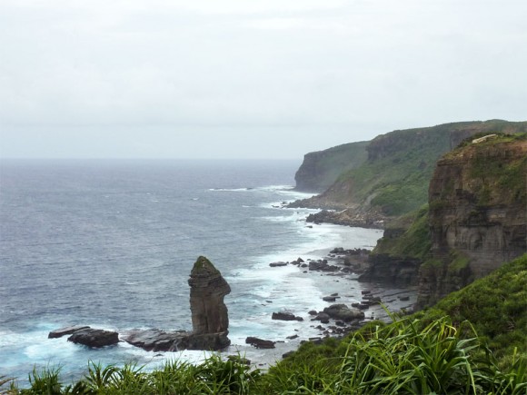 沖縄　与那国島　立神岩